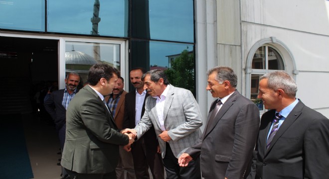 Başkan Yaşar, belediye personeli ile bayramlaştı 